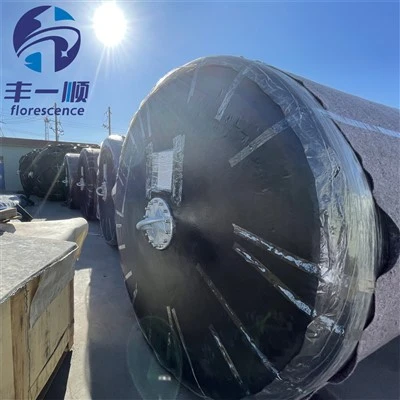 Fenders de l'escuma flotant del vaixell